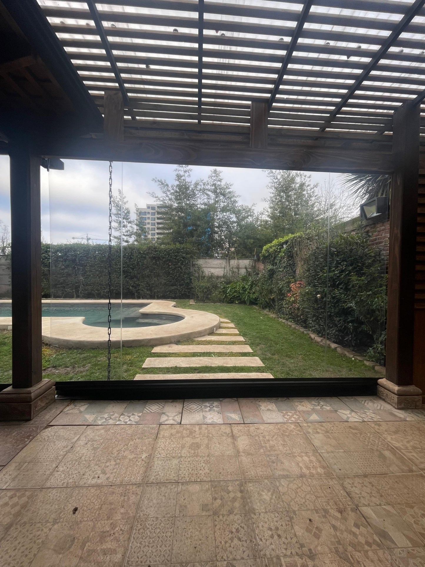 Cierre Total Cristal